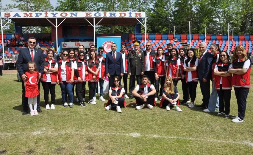 23 Nisan Eğirdir’de coşkuyla kutlandı