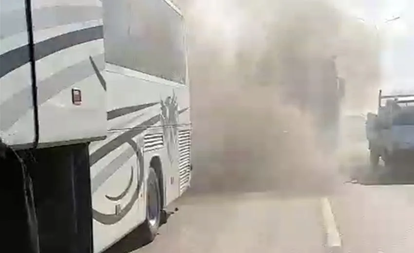 Yolcu Otobüsünde Motor Yangını