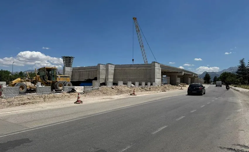 Yeni Otogar Üst Geçidi’nde Son Viraja Girildi