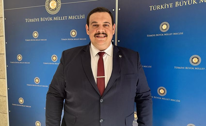 AK Parti’ye Geçen Yalvaç Belediye Başkanı Kodal’dan Açıklama