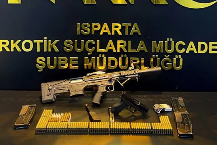 Isparta’da Narkotik Ekiplerinden İki Ayrı Uyuşturucu Operasyonu