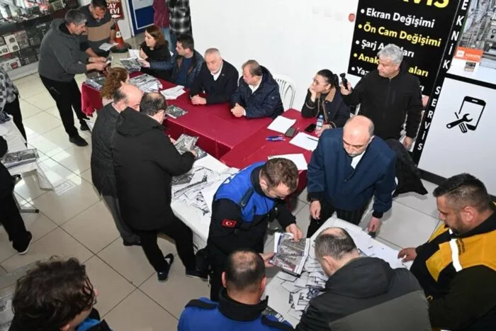 Cumhuriyet Caddesi Anketi Sonuçlandı: Orta Refüj Kaldırılıyor
